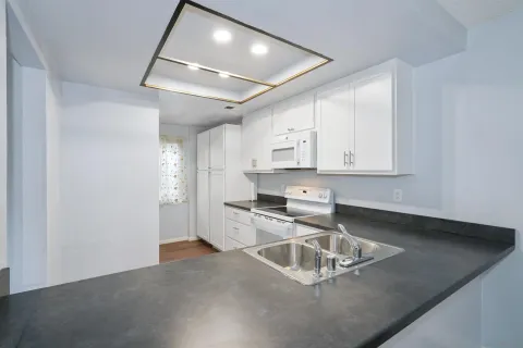 $2,950 | 3705 Yale Drive, Oceanside, CA 92056