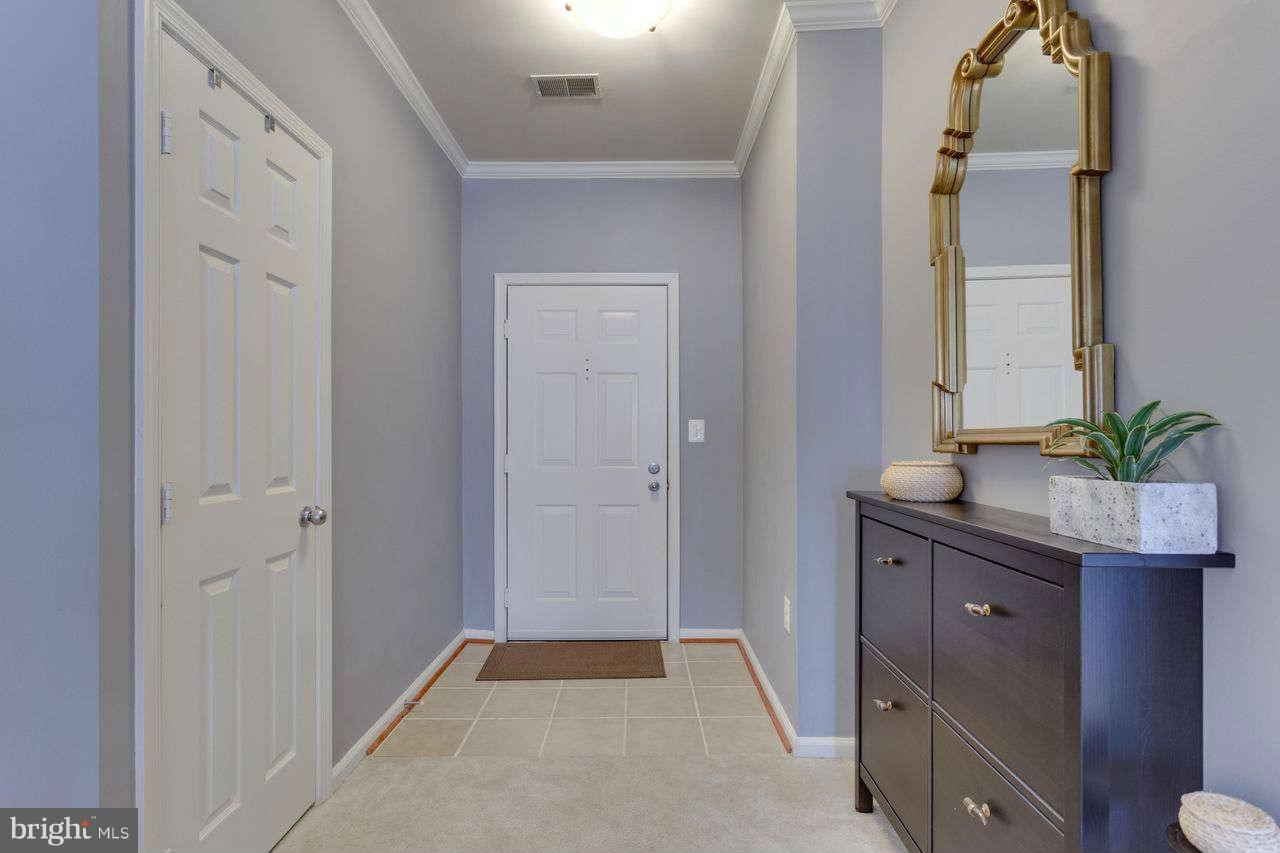 1515 North Point Drive, Unit 203 Reston, VA 20194 - Photo 3 of 28 Interior General