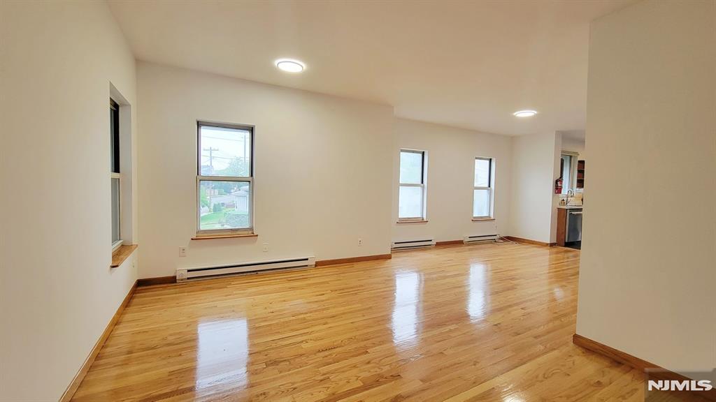 86 East Fort Lee Road, Unit 2 Teaneck, NJ 07666 - Photo 2 of 10