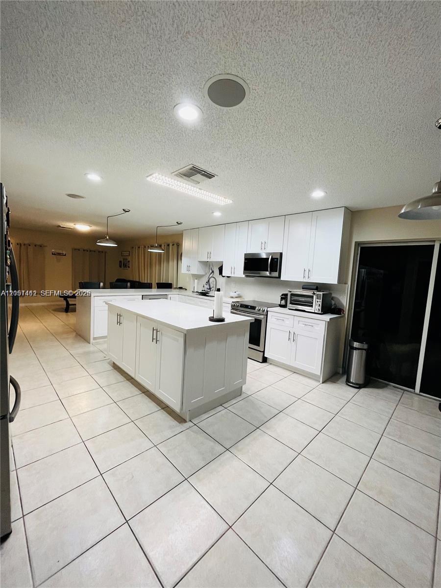 16453 Southwest 75th Terrace Miami, FL 33193 - Photo 19 of 26