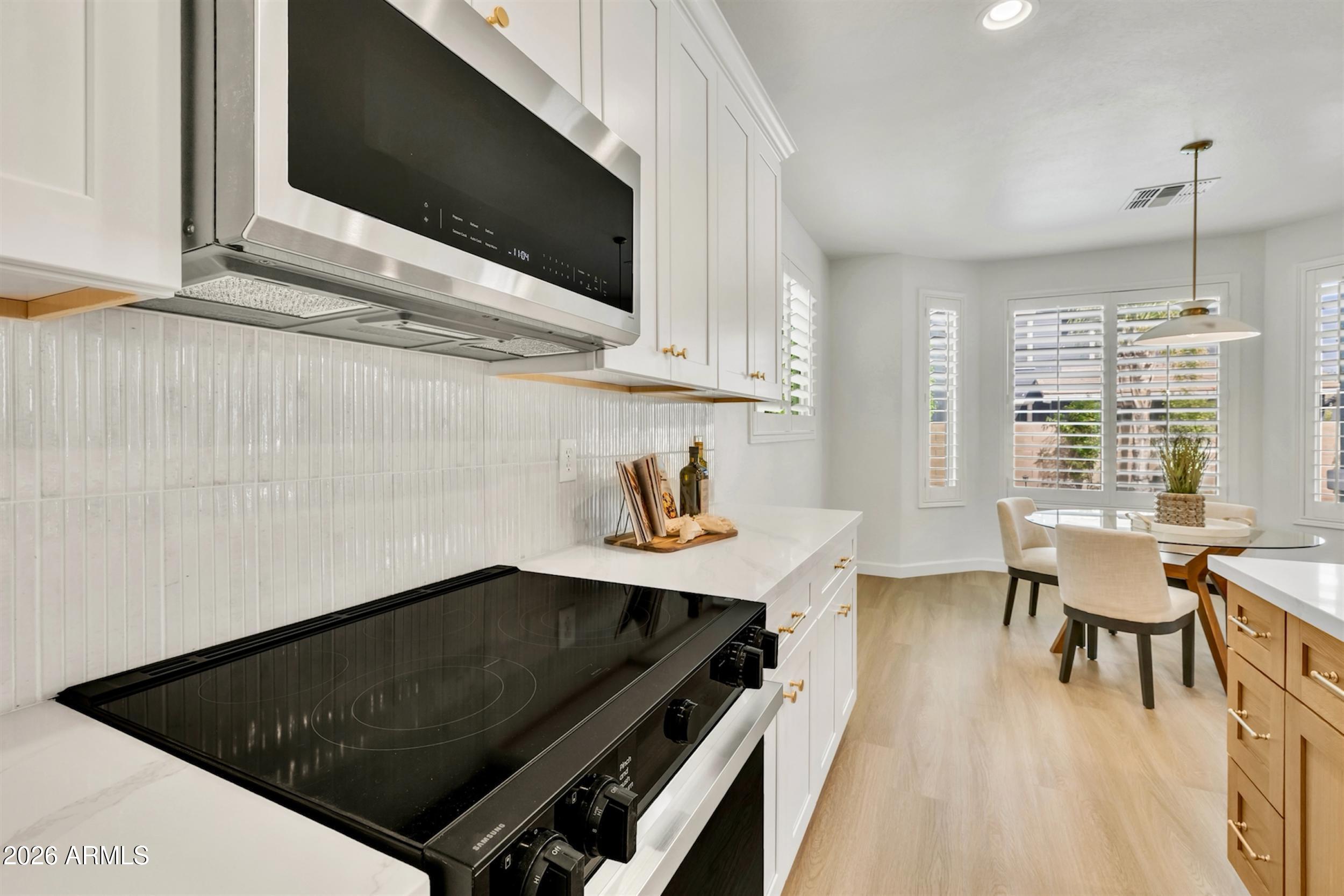 4126 East Rawhide Street Gilbert, AZ 85296 - Photo 12 of 51 18_kitchen.png