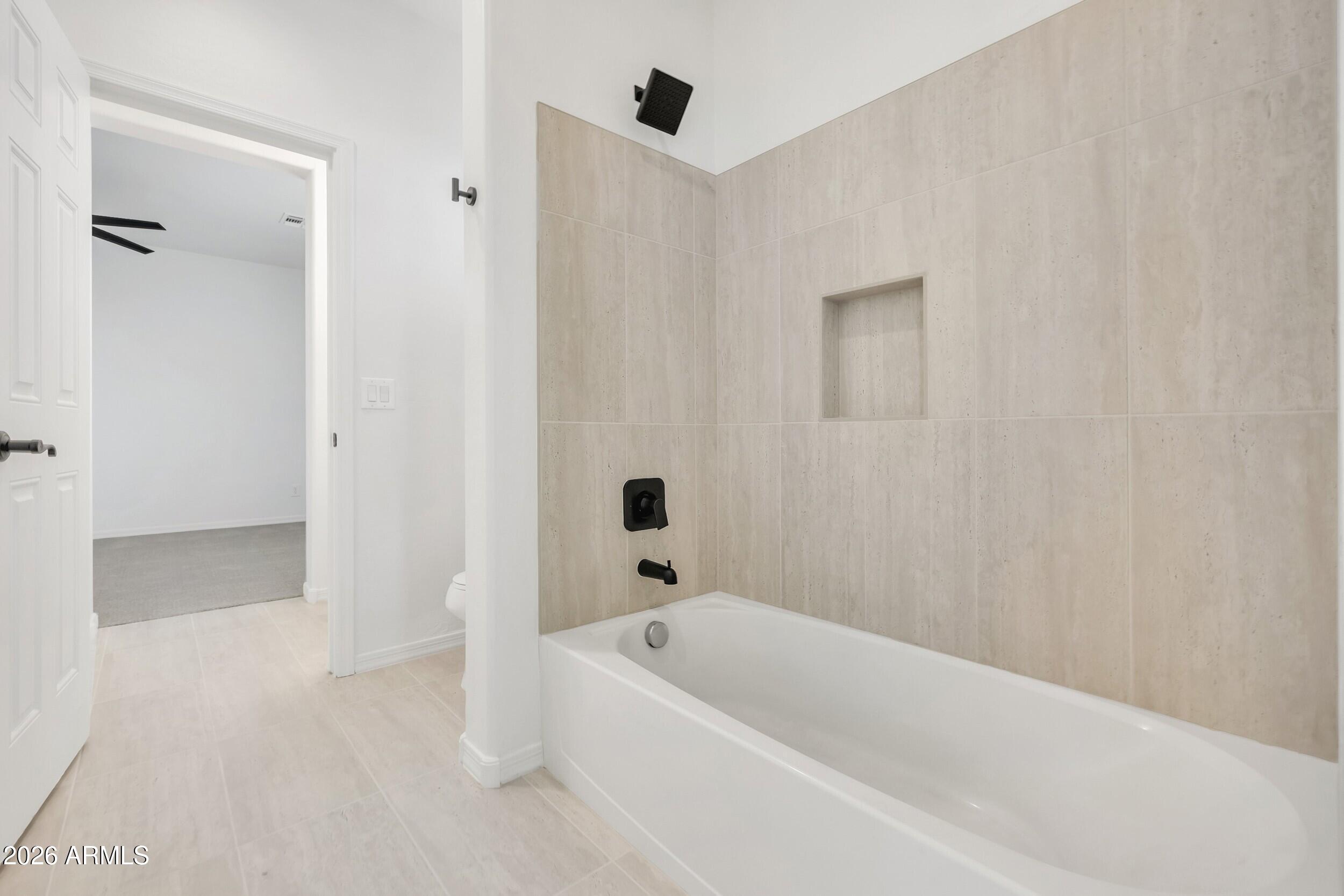 4126 East Rawhide Street Gilbert, AZ 85296 - Photo 35 of 51 38_guest bath