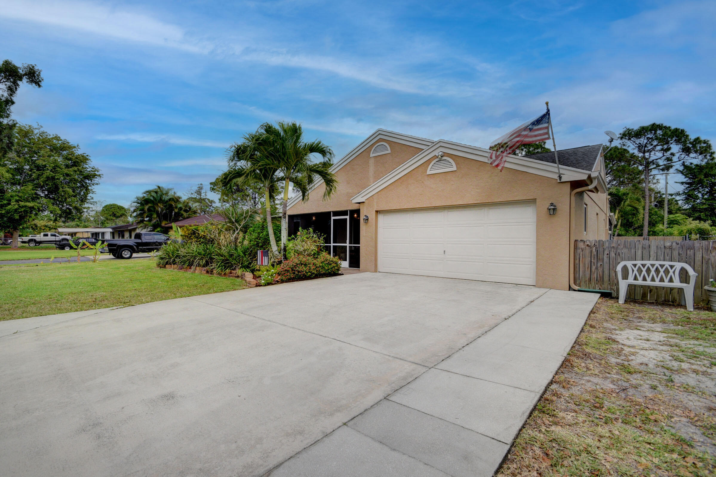 5338 2nd Road Lake Worth, FL 33467 - Photo 3 of 55 03_house (3)