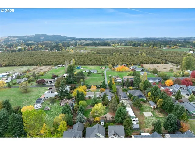 $599,900 | 2080 Northeast Chehalem Drive, Newberg, OR 97132