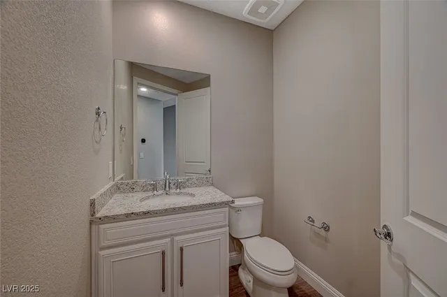 $7,100 | 9129 Las Manaitas Avenue, Unit 302, Las Vegas, NV 89144