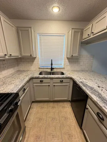 $2,050 | 4007 Issacks Way, Sugar Land, TX 77479