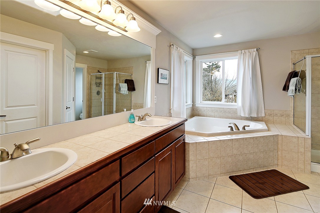 1901 235th Place Southwest Bothell, WA 98021 - Photo 13 of 24