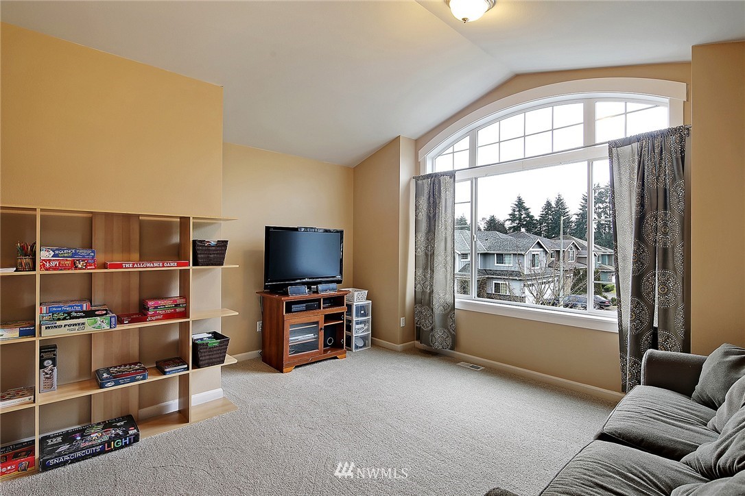 1901 235th Place Southwest Bothell, WA 98021 - Photo 15 of 24