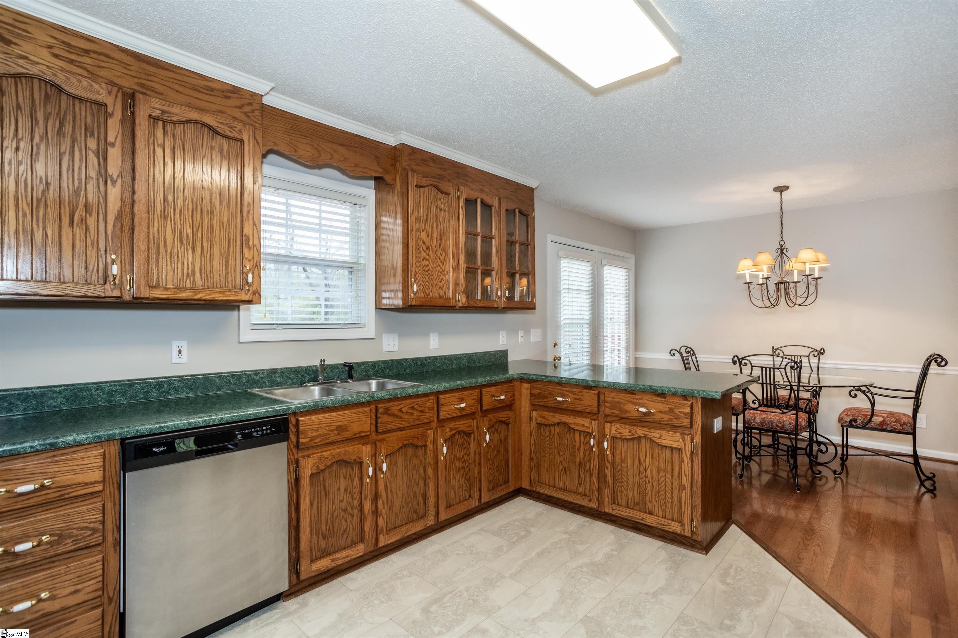 220 Palmetto Circle Greer, SC 29651 - Photo 19 of 49