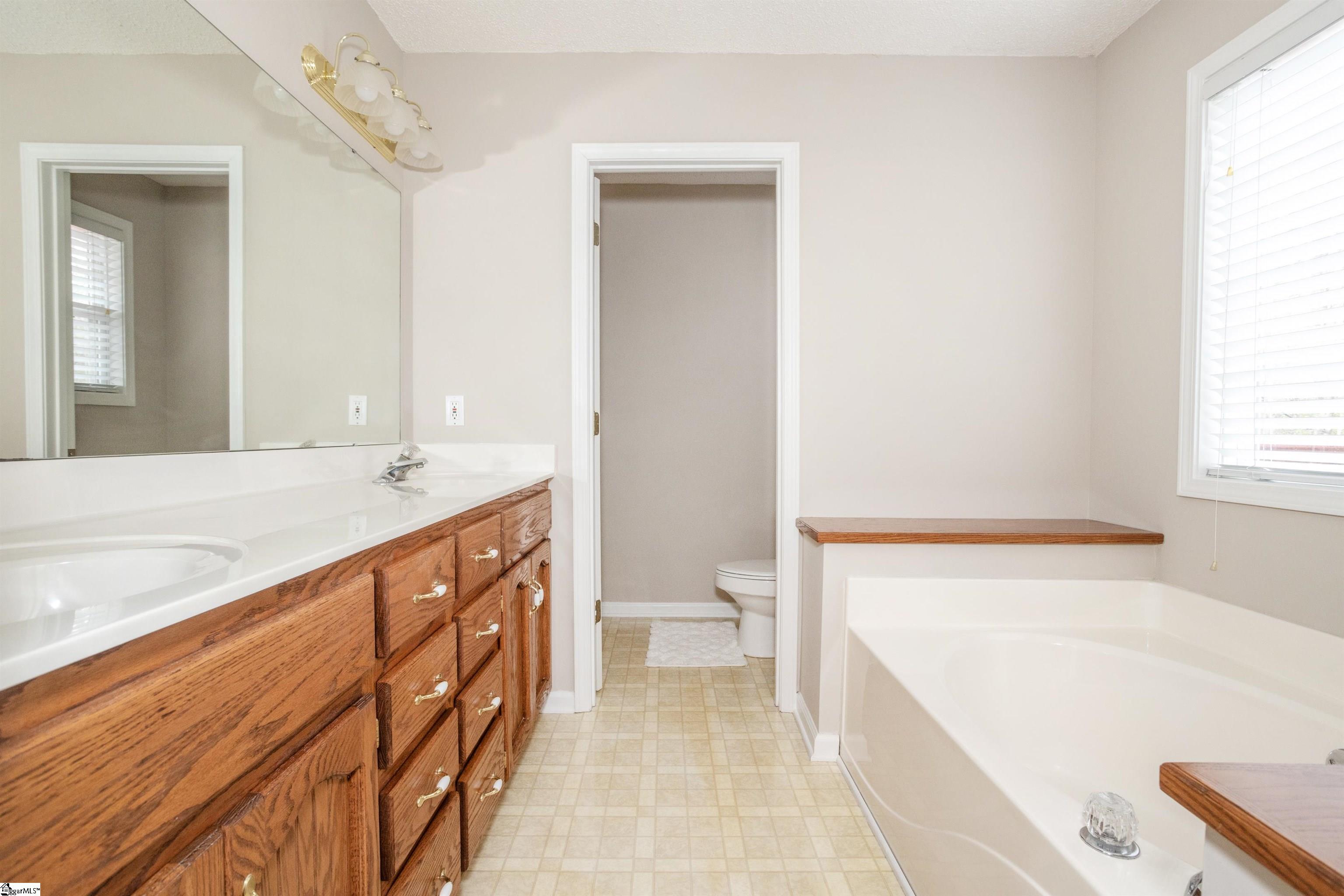 220 Palmetto Circle Greer, SC 29651 - Photo 30 of 49