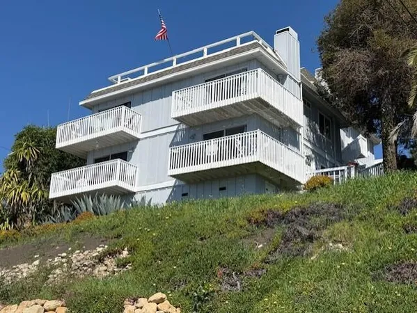 $2,995,000 | 2347 Shelby Street, Summerland, CA 93067