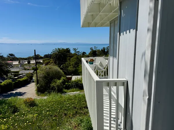 $2,995,000 | 2347 Shelby Street, Summerland, CA 93067