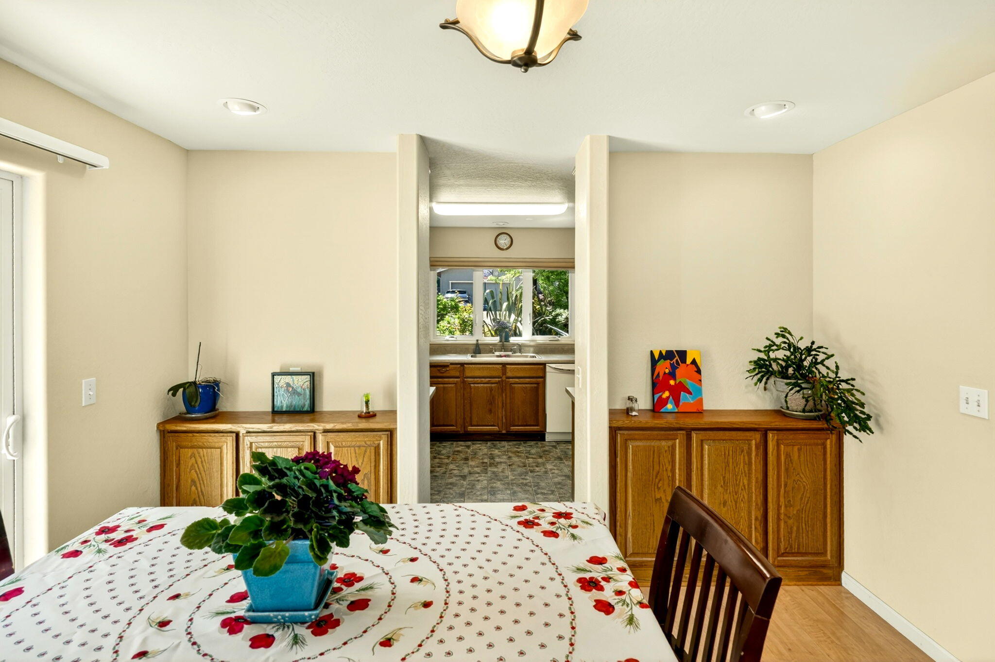 1501 Lithia Way Talent, OR 97540 - Photo 12 of 34 11