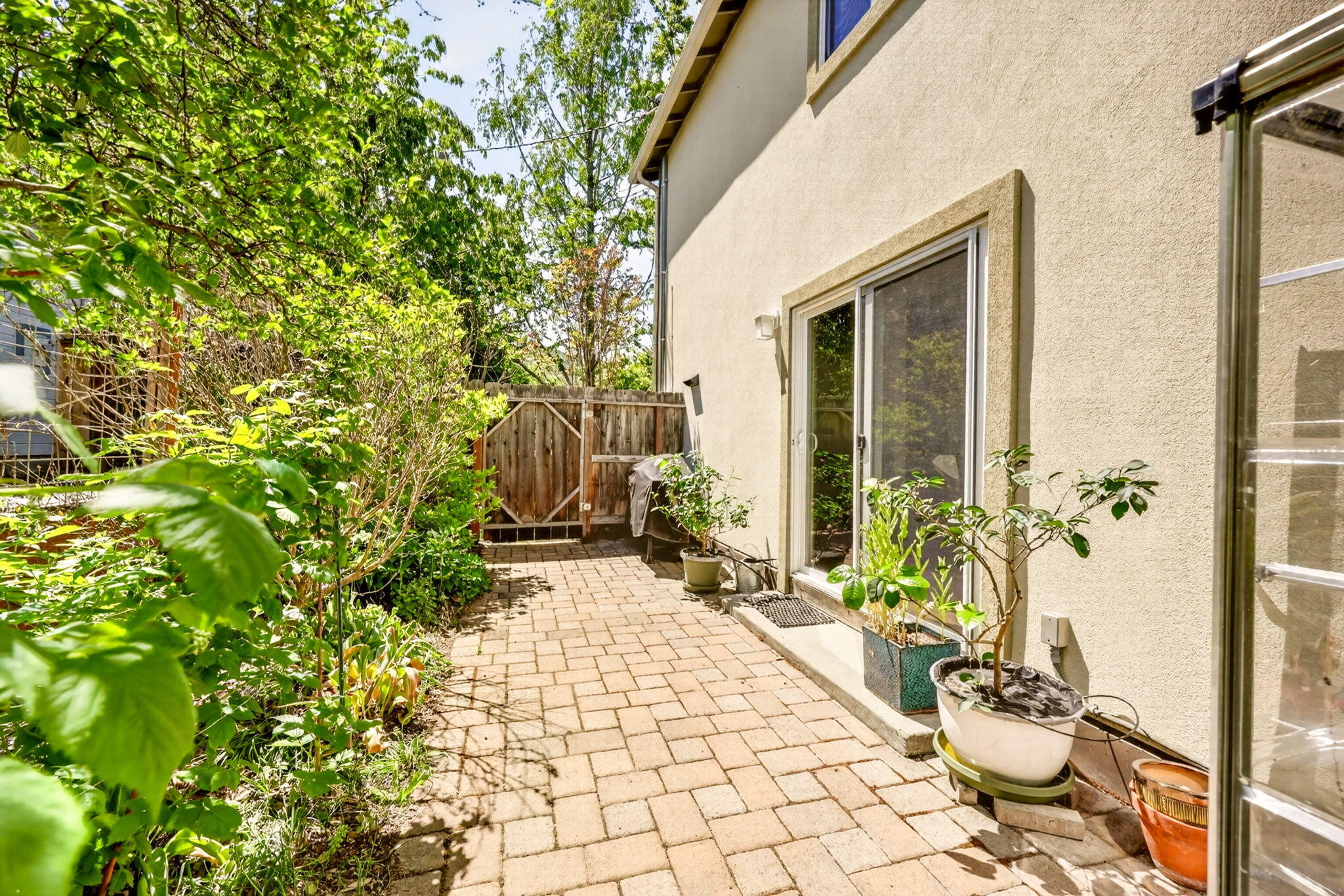 1501 Lithia Way Talent, OR 97540 - Photo 30 of 34 29