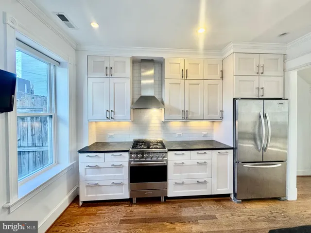 $3,990 | 769 Kenyon Street Northwest, Washington, DC 20010