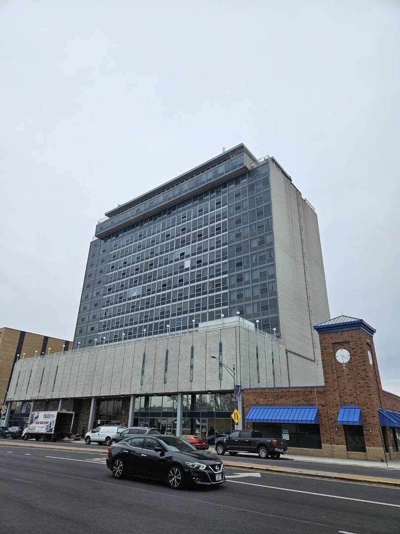 7234 West North Ave Unit 908  