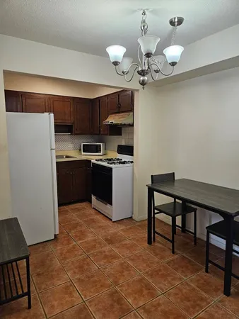 $95,000 | 7234 West North Avenue, Unit 908, Elmwood Park, IL 60707