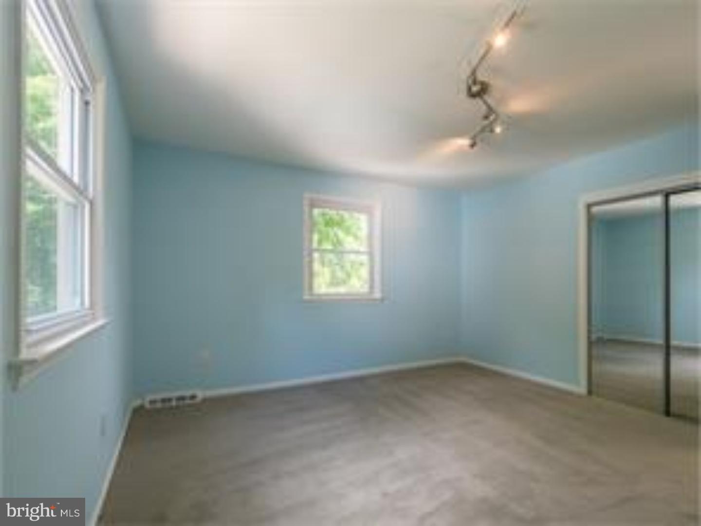114 Hart Road Cherry Hill, NJ 08034 - Photo 17 of 25