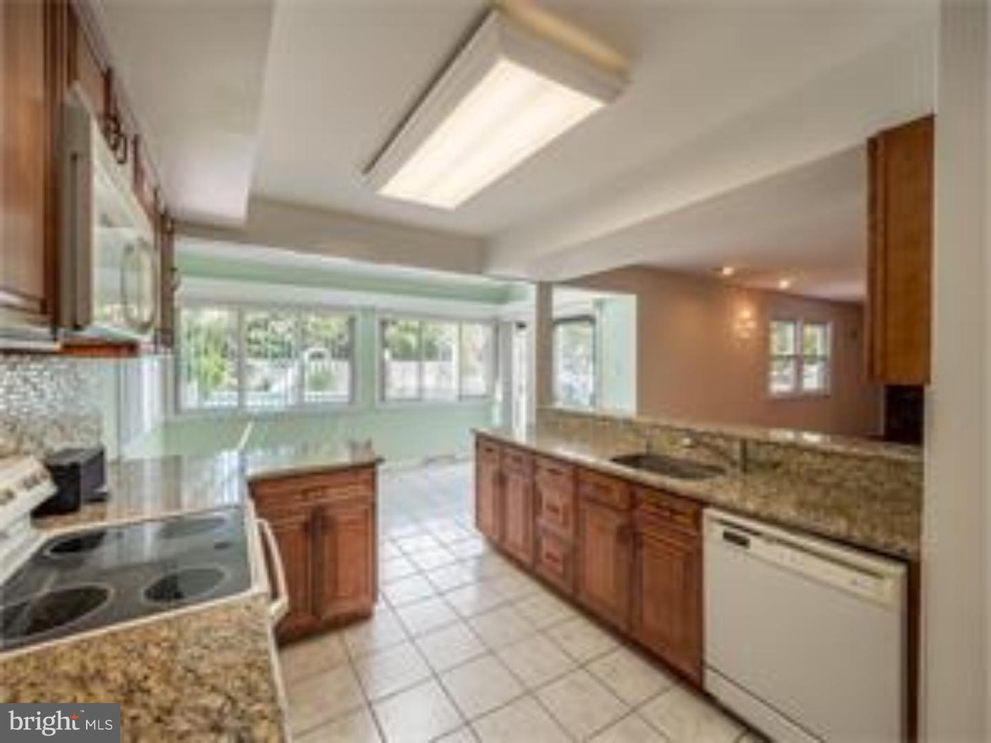114 Hart Road Cherry Hill, NJ 08034 - Photo 6 of 25