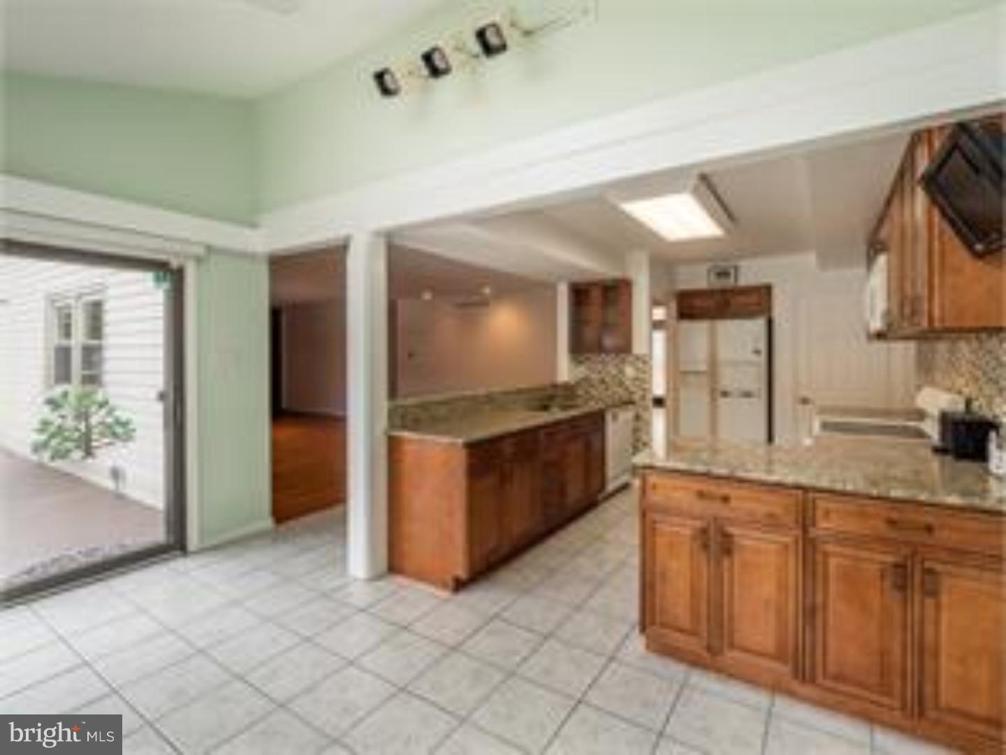 114 Hart Road Cherry Hill, NJ 08034 - Photo 7 of 25