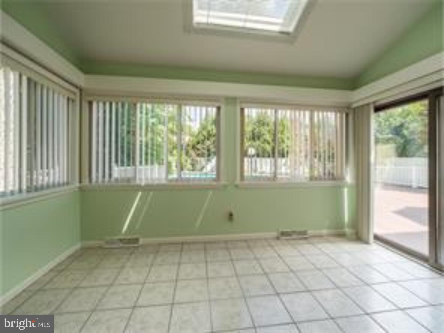 114 Hart Road Cherry Hill, NJ 08034 - Photo 8 of 25