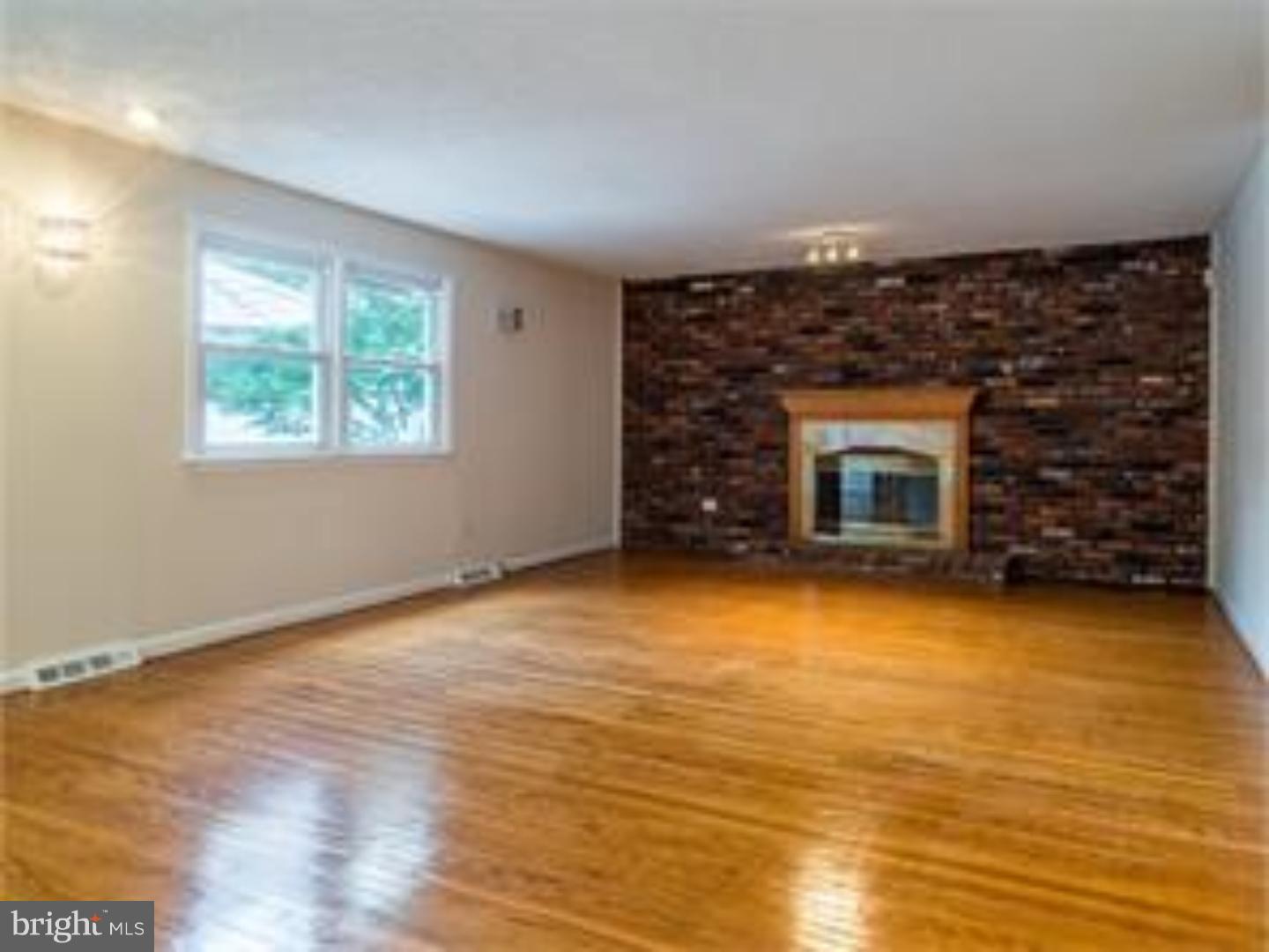 114 Hart Road Cherry Hill, NJ 08034 - Photo 9 of 25