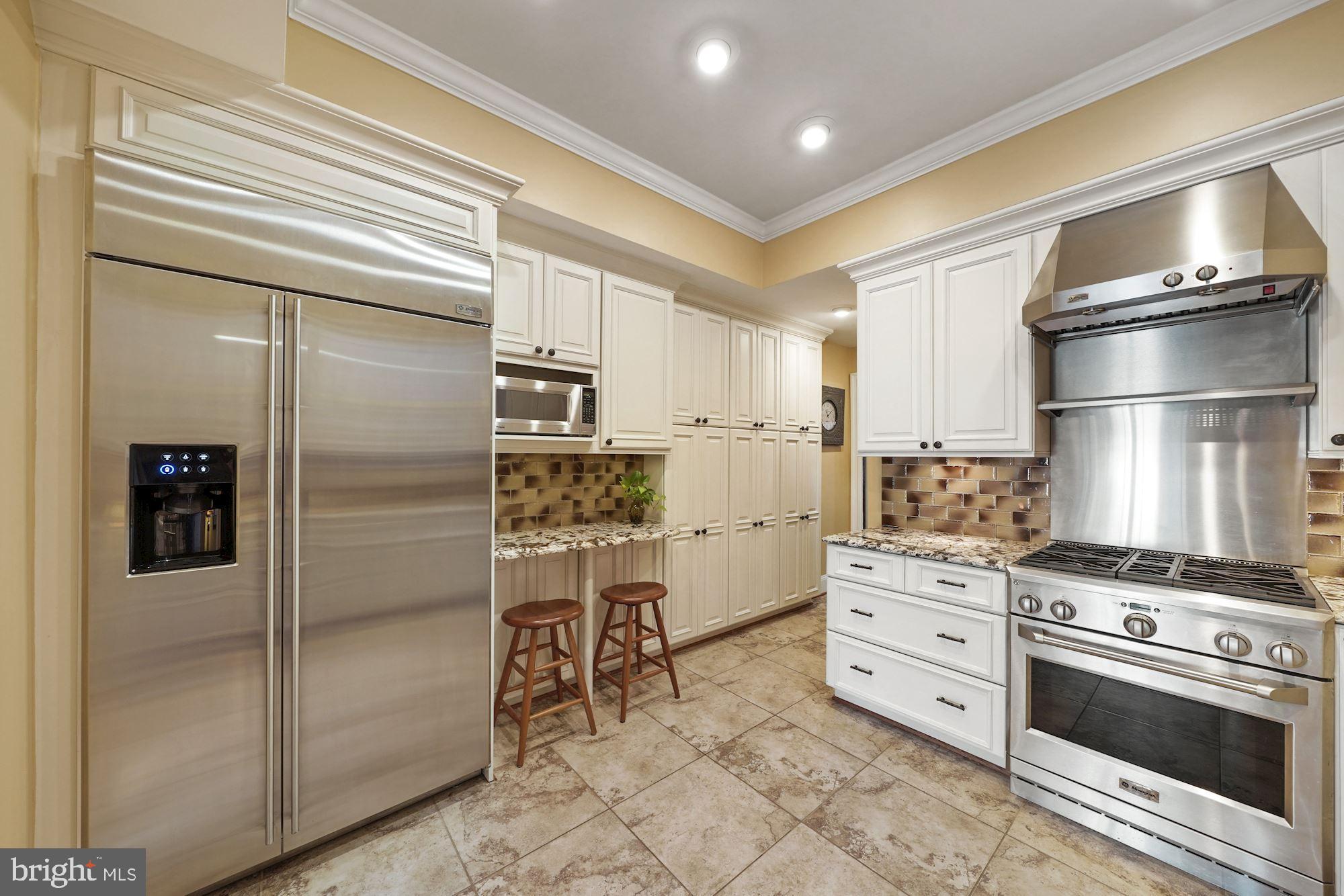 512 Seward Square Southeast Washington, DC 20003 - Photo 10 of 42