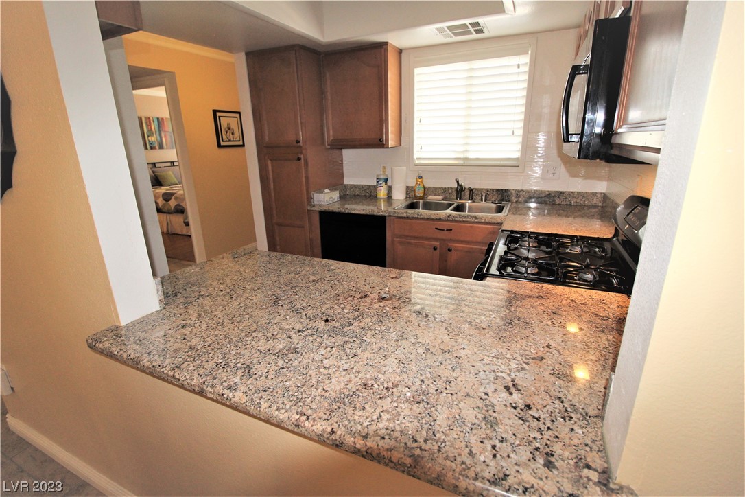 7100 West Pirates Cove Road, Unit 1062 Las Vegas, NV 89145 - Photo 7 of 26