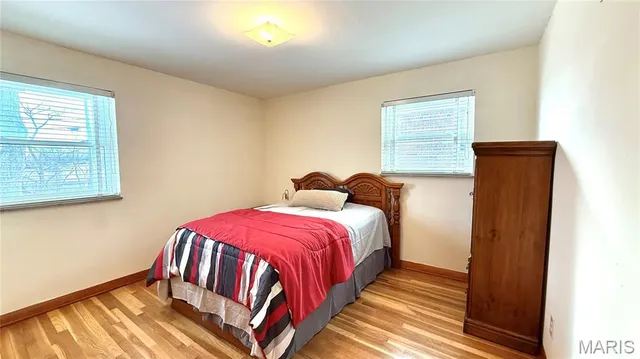 $2,000 | 9834 Glenmont Drive, St. Louis, MO 63123