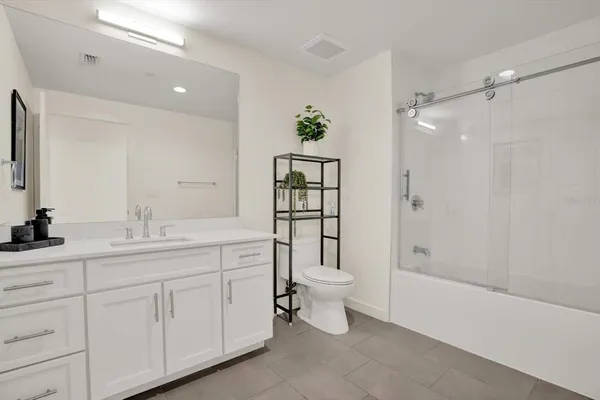 $805,000 | 920 North Osceola Avenue, Unit 301, Clearwater, FL 33755