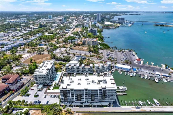 $805,000 | 920 North Osceola Avenue, Unit 301, Clearwater, FL 33755