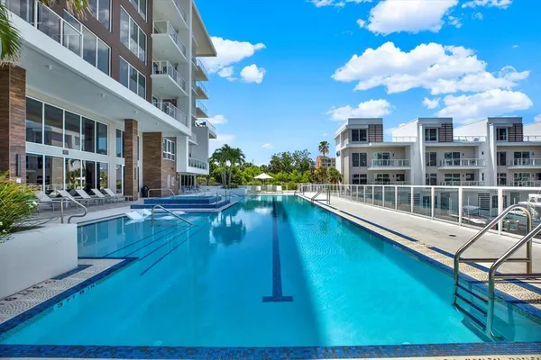$805,000 | 920 North Osceola Avenue, Unit 301, Clearwater, FL 33755