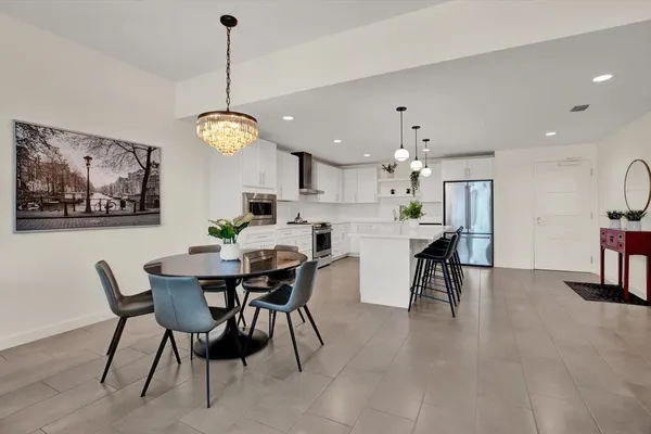 $805,000 | 920 North Osceola Avenue, Unit 301, Clearwater, FL 33755