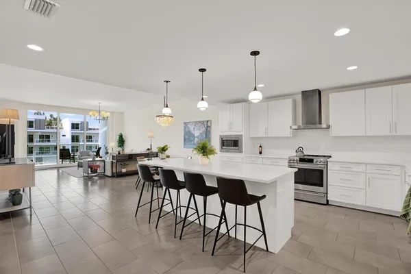 $805,000 | 920 North Osceola Avenue, Unit 301, Clearwater, FL 33755