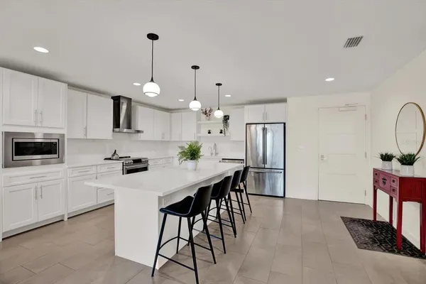 $805,000 | 920 North Osceola Avenue, Unit 301, Clearwater, FL 33755
