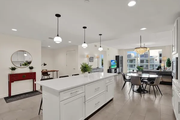 $805,000 | 920 North Osceola Avenue, Unit 301, Clearwater, FL 33755