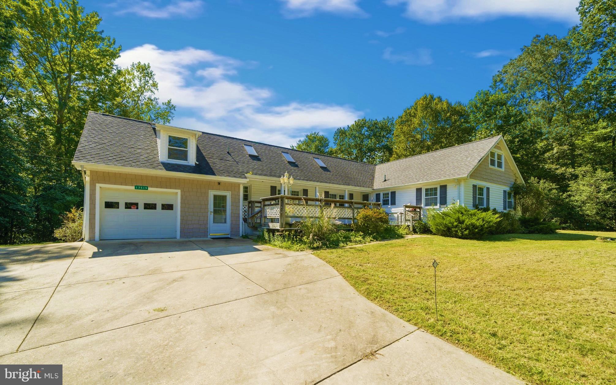 17519 Teagues Point Road Hughesville, MD 20637 - Photo 2 of 26 Gallery Image 2