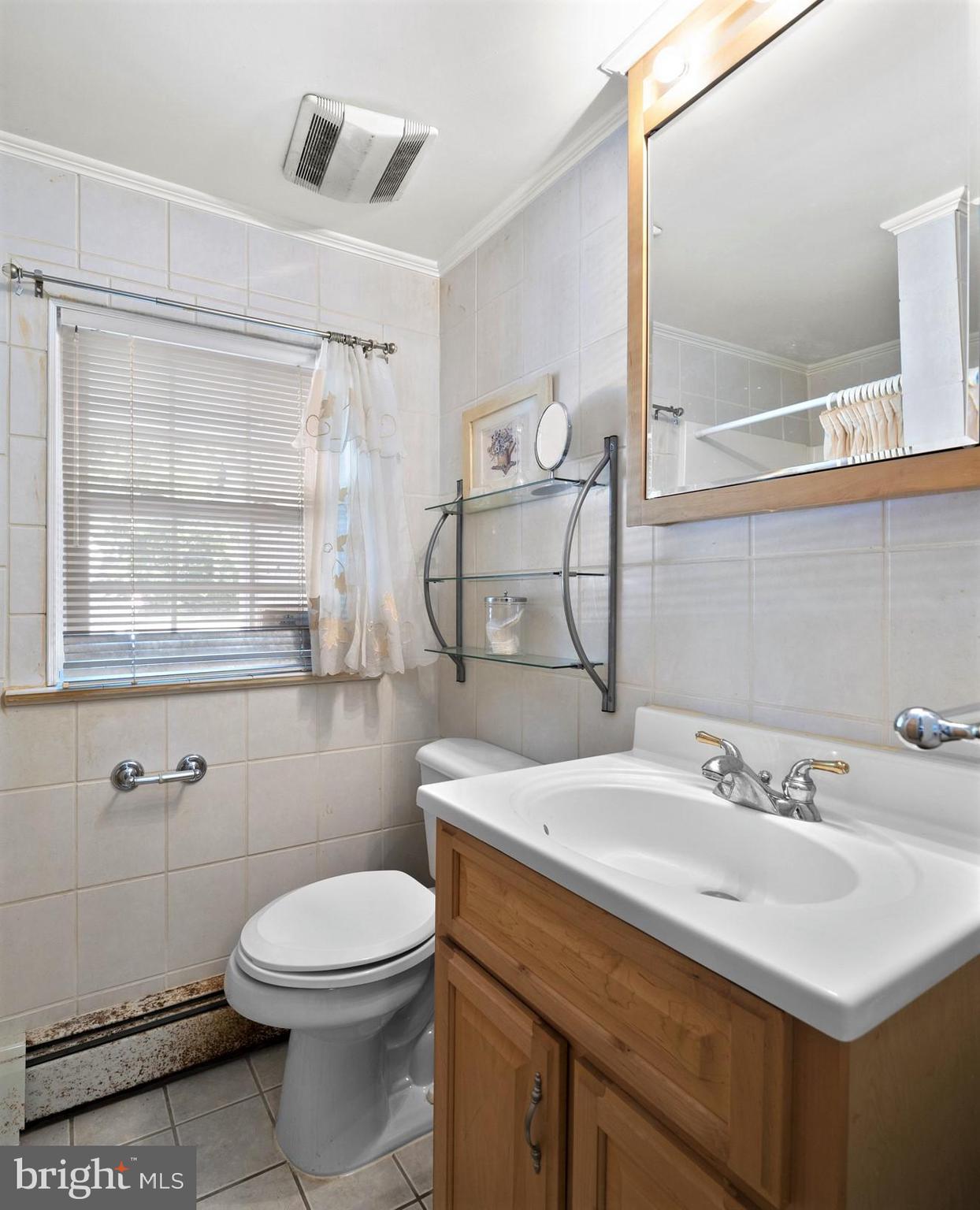 17519 Teagues Point Road Hughesville, MD 20637 - Photo 19 of 26 Full Bath w/Shower