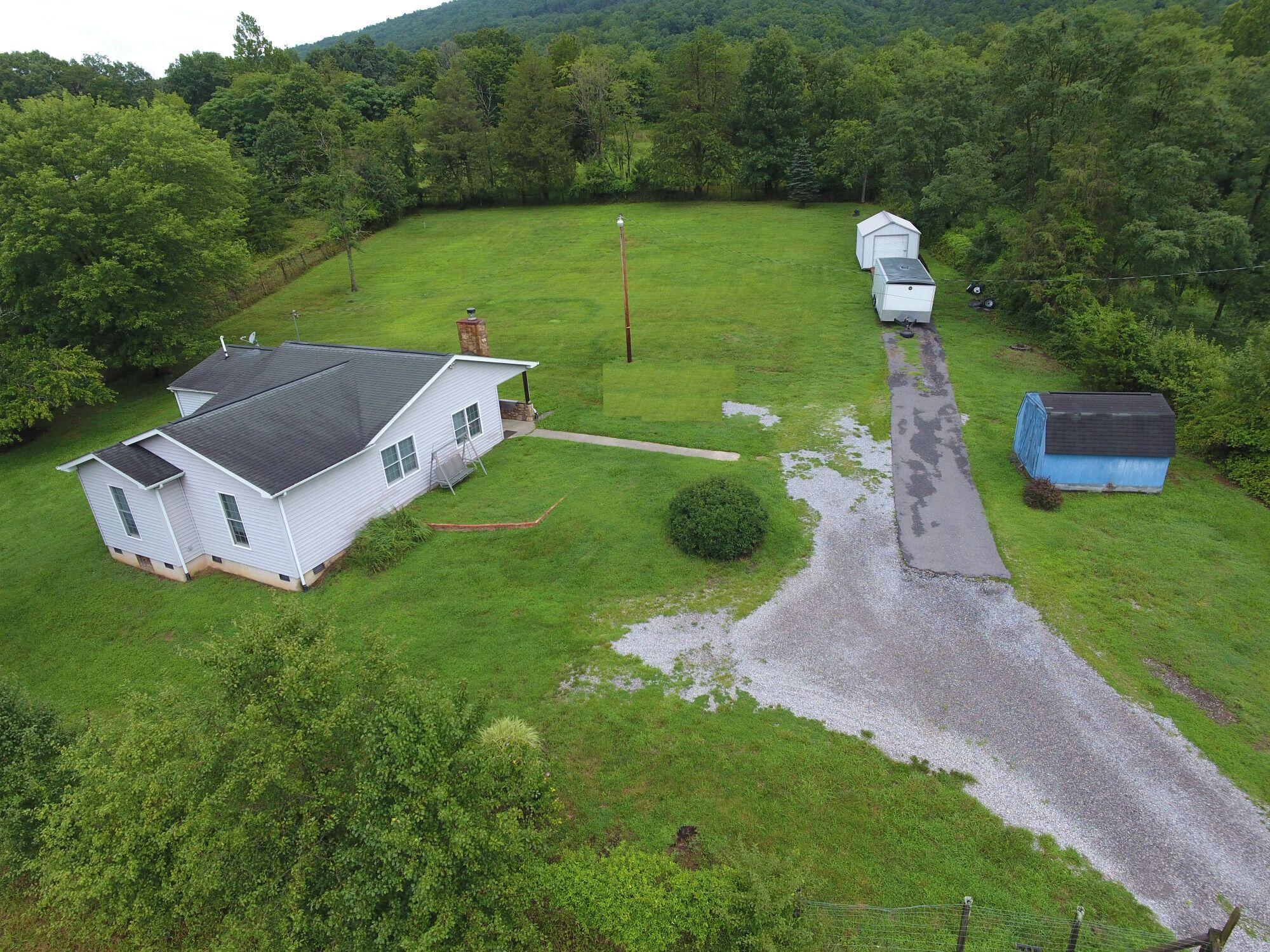 3560 Bennett Springs Road Salem, VA 24153 - Photo 16 of 21 DJI_0003