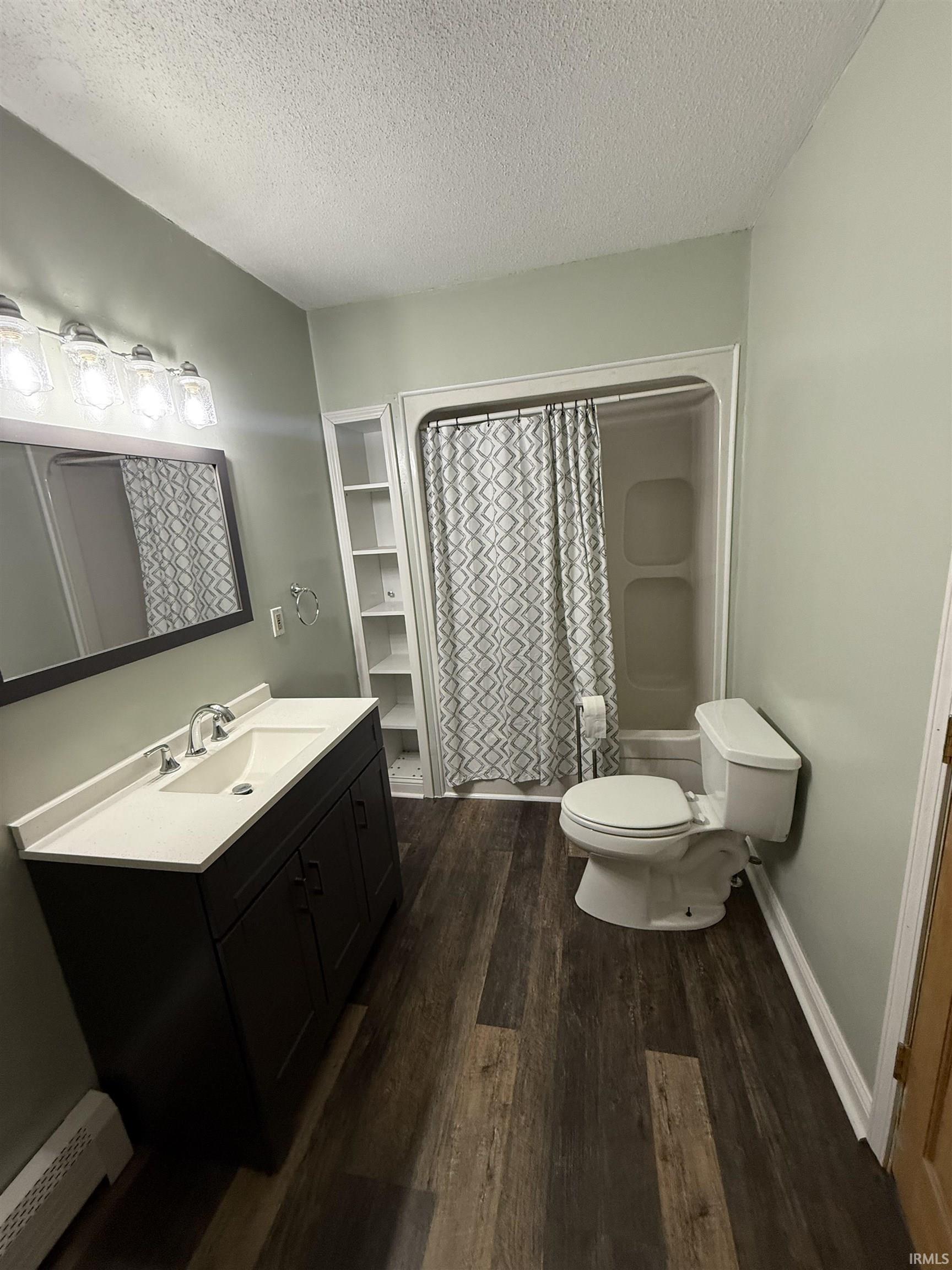 203 East 8th Street Warren, IN 46792 - Photo 2 of 32