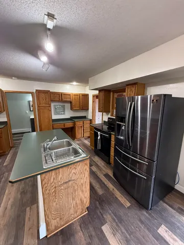 $219,900 | 203 East 8th Street, Warren, IN 46792