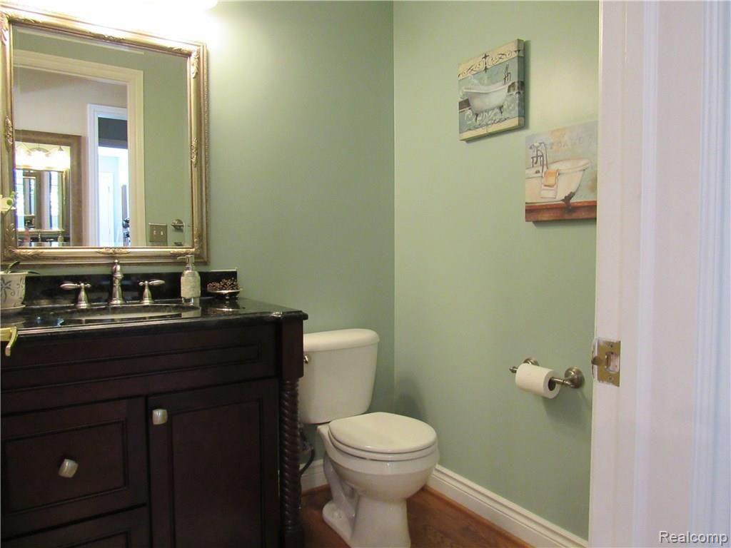 3853 Beechcrest Road Rochester Hills, MI 48309 - Photo 45 of 55