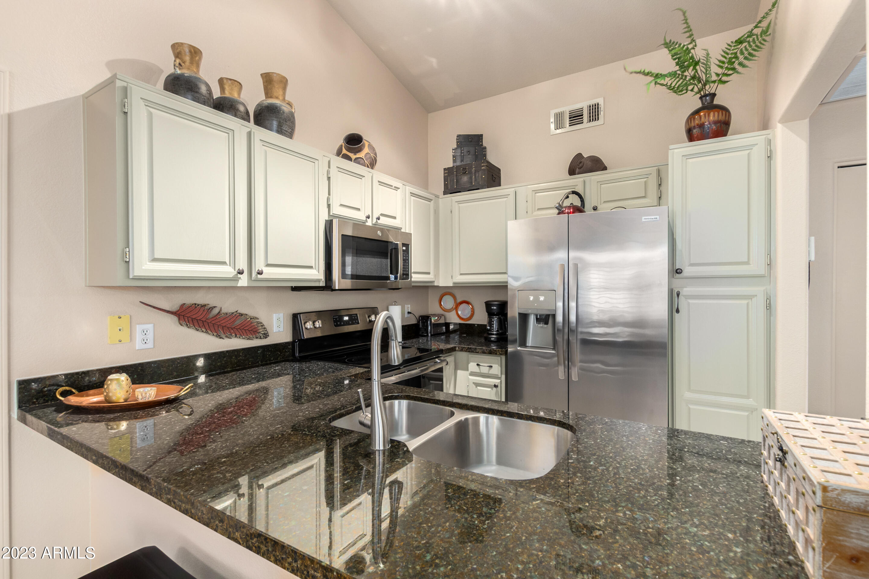 14300 West Bell Road, Unit 264 Surprise, AZ 85374 - Photo 14 of 50 18 - Bell #264