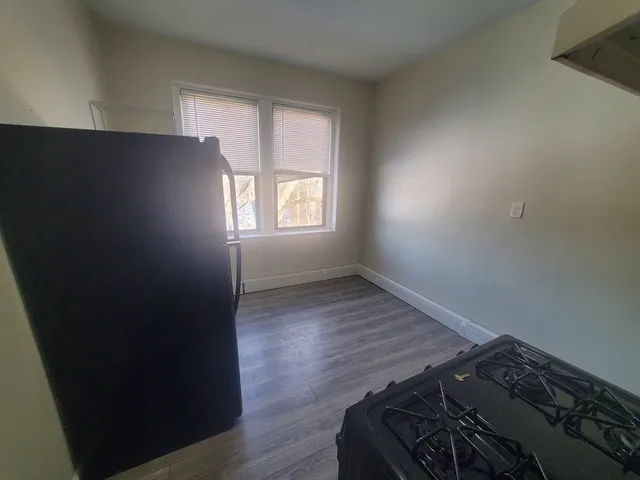 $2,100 | 14 Abbotsford Street, Unit 9, Boston, MA 02121