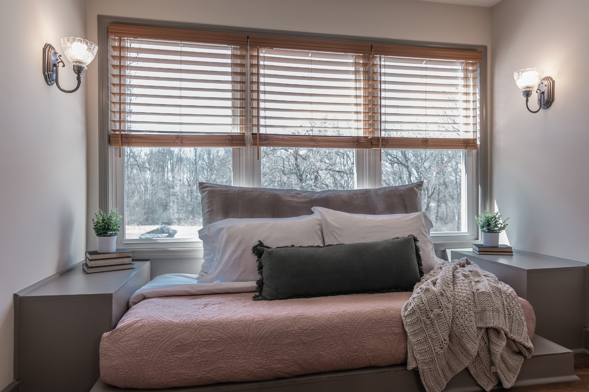 7159 Whites Creek Pike Joelton, TN 37080 - Photo 15 of 24 a living room with furniture and a window