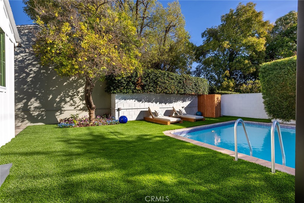 5802 Norwich Avenue Sherman Oaks, CA 91411 - Photo 35 of 49