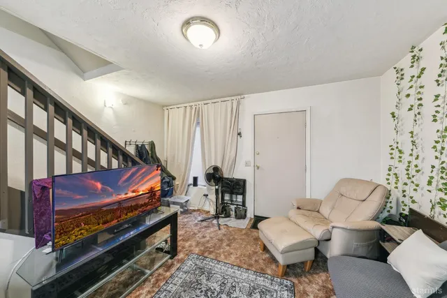 $999,000 | 693 Modesto Avenue, South Lake Tahoe, CA 96150