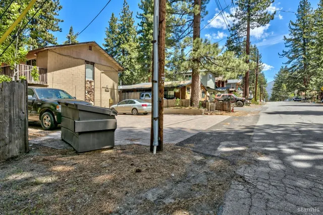 $999,000 | 693 Modesto Avenue, South Lake Tahoe, CA 96150