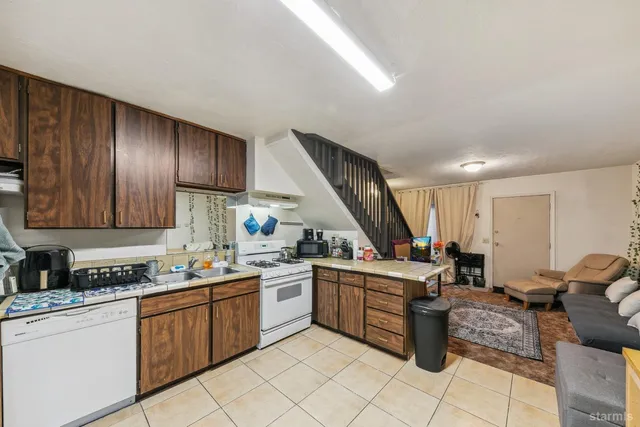 $999,000 | 693 Modesto Avenue, South Lake Tahoe, CA 96150