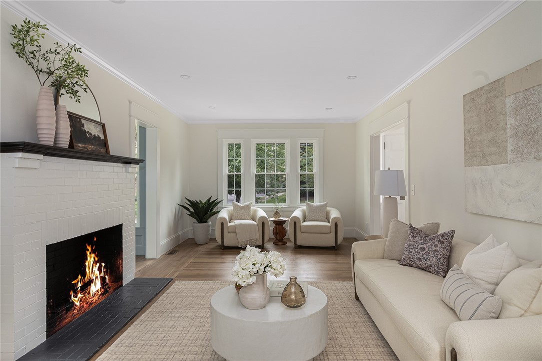 175 Freeman Parkway Providence, RI 02906 - Photo 9 of 50 Gallery Image 9